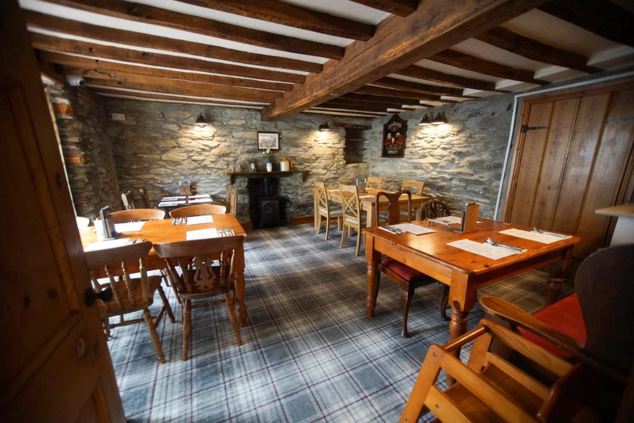 The Dudley Arms Hotel Llandrillo Kültér fotó
